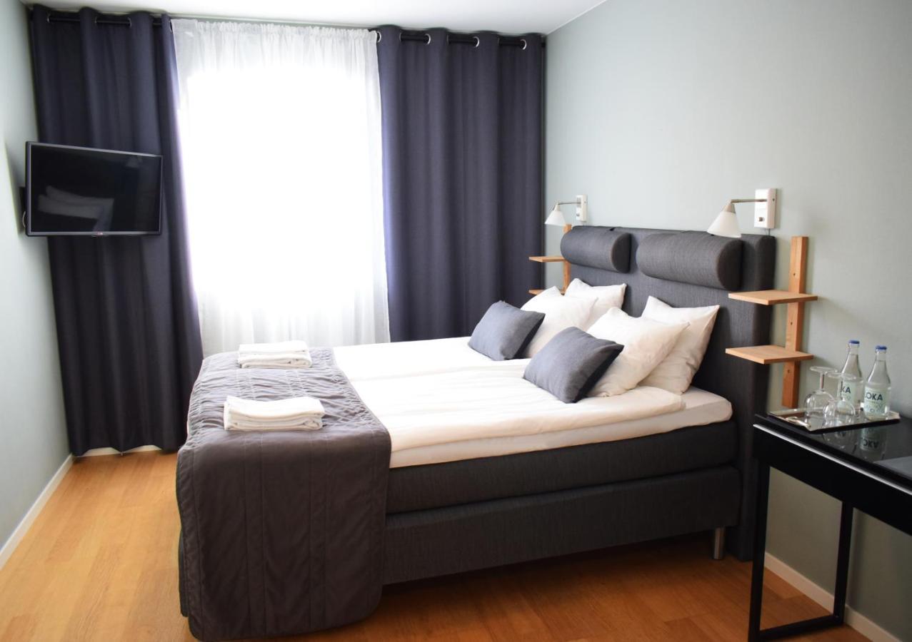 Hotell Gaestis Tierp Exterior foto